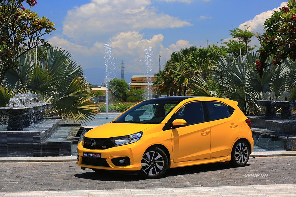 ĐÁNH GIÁ XE Honda Brio RS Sự thực dụng đầy hứng khởi